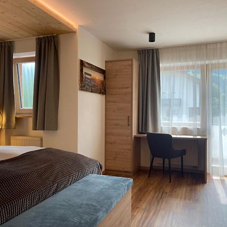 Guesthouse Rungg Badia (South Tyrol) Exterior photo