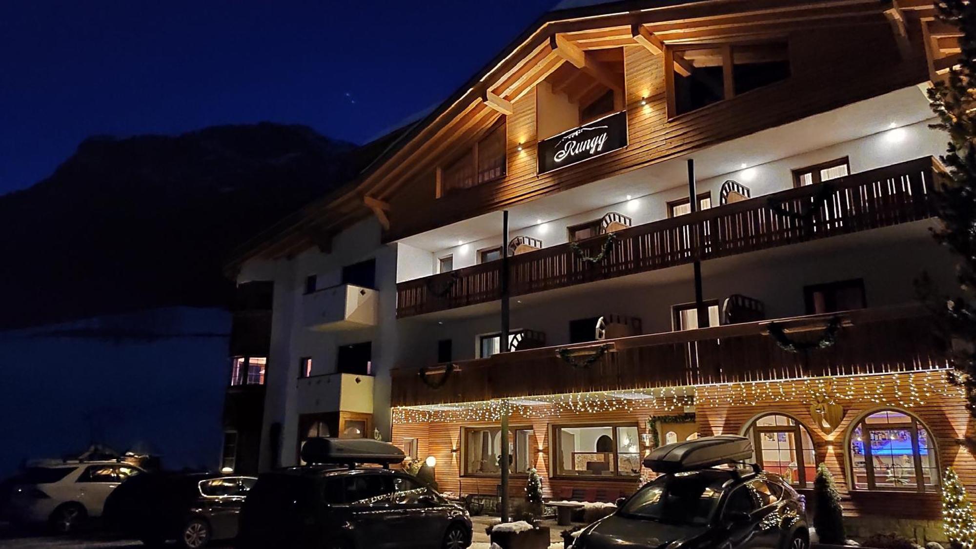 Guesthouse Rungg Badia (South Tyrol) Exterior photo