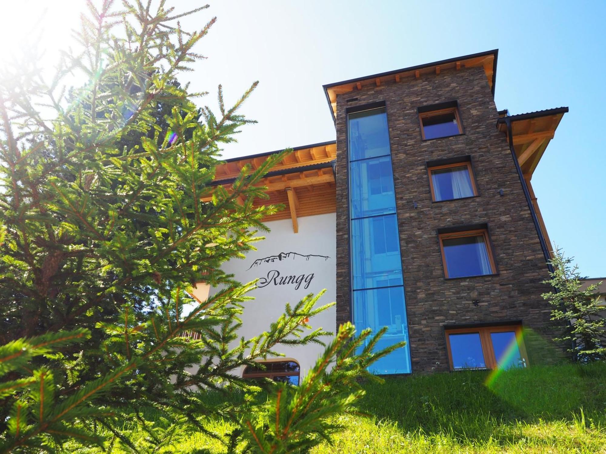 Guesthouse Rungg Badia (South Tyrol) Exterior photo