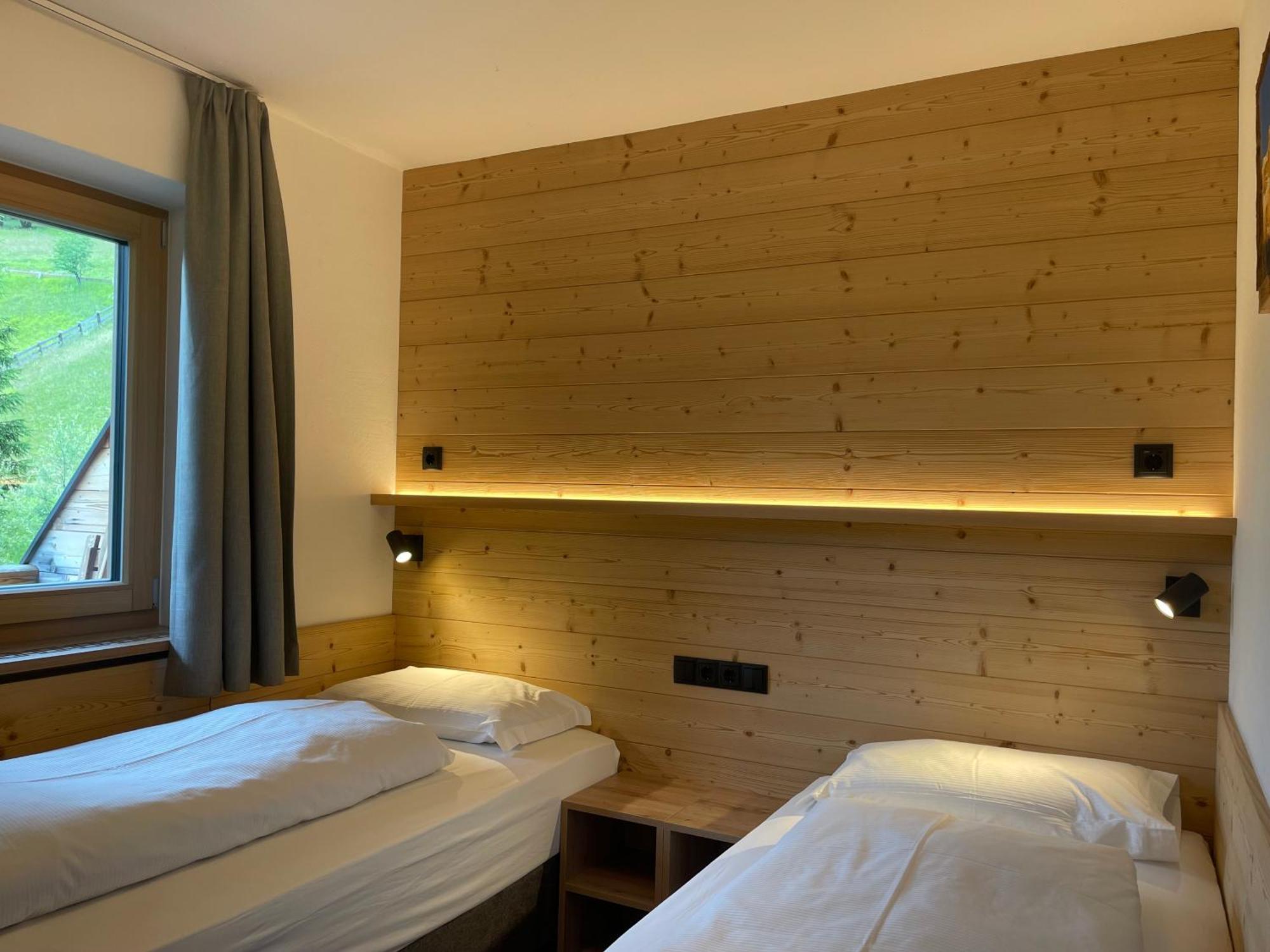 Guesthouse Rungg Badia (South Tyrol) Exterior photo